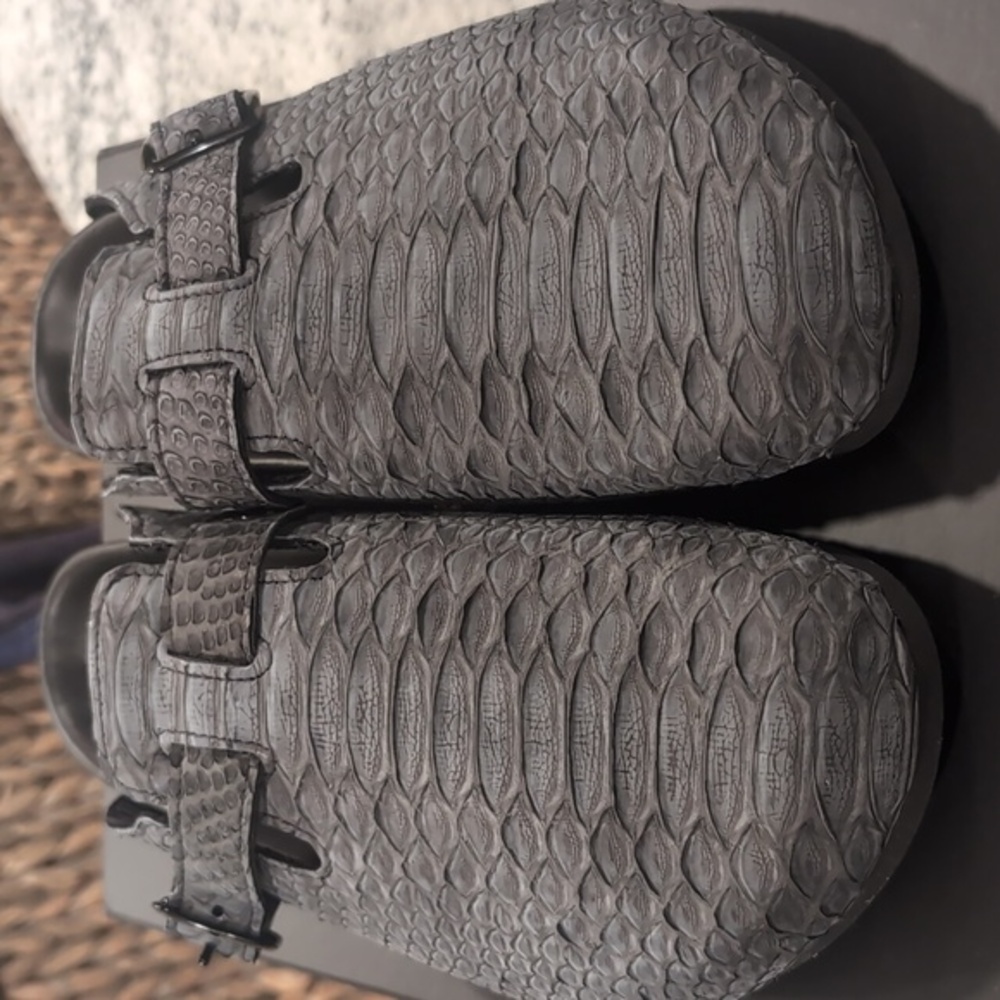 The Shoe Surgeon Mens 12 Black Mules